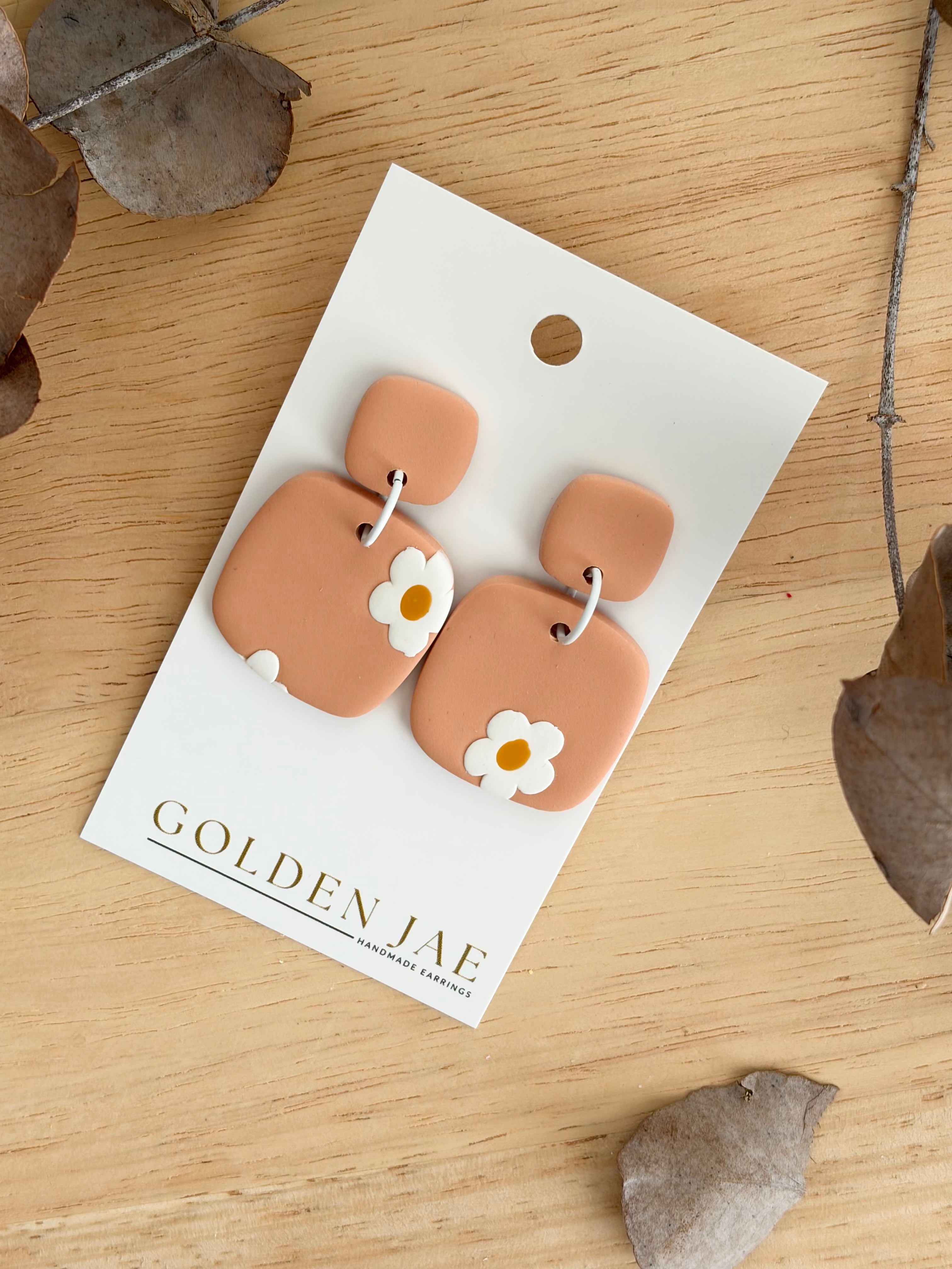 Daisy Darling Dangles #05