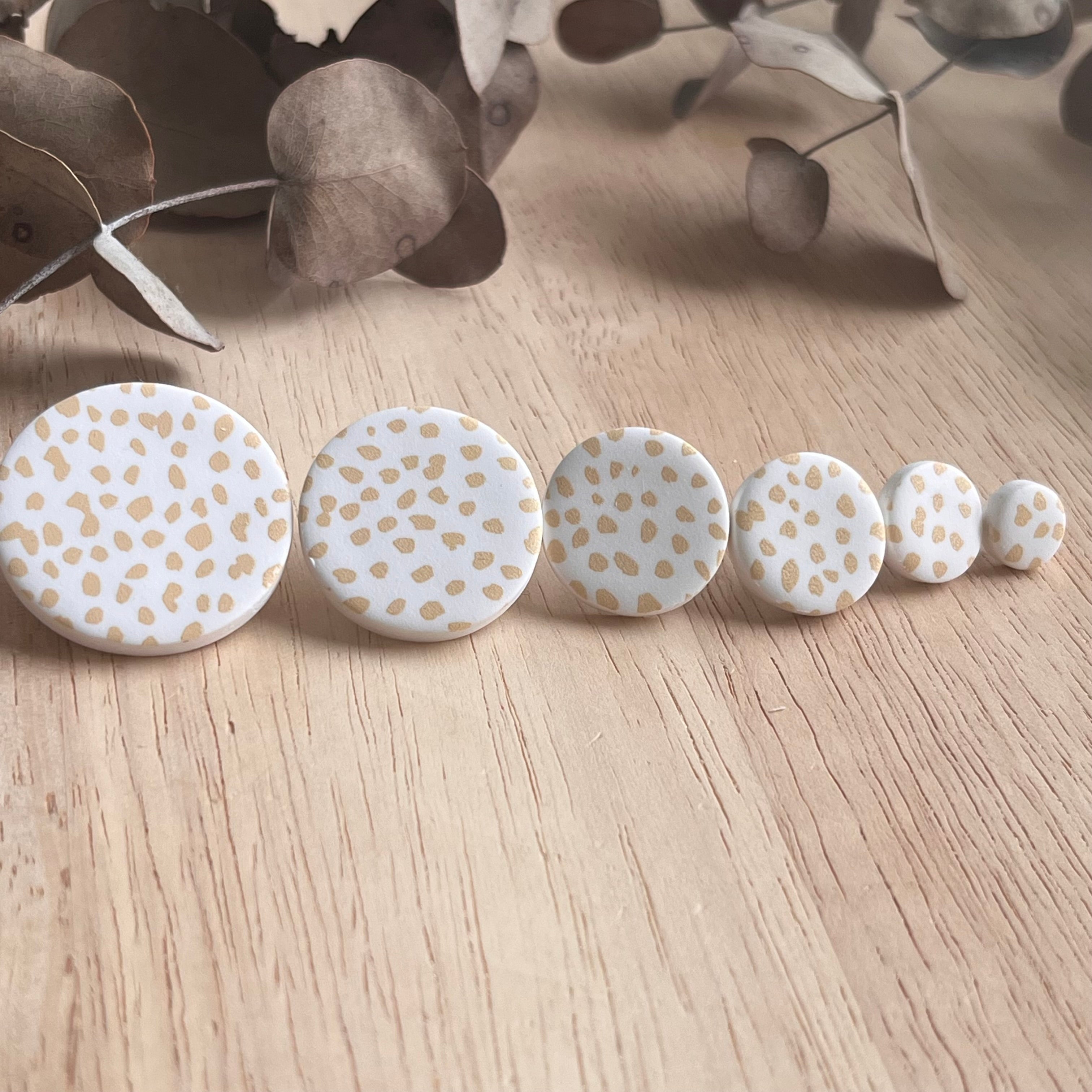 Clara Circle Studs