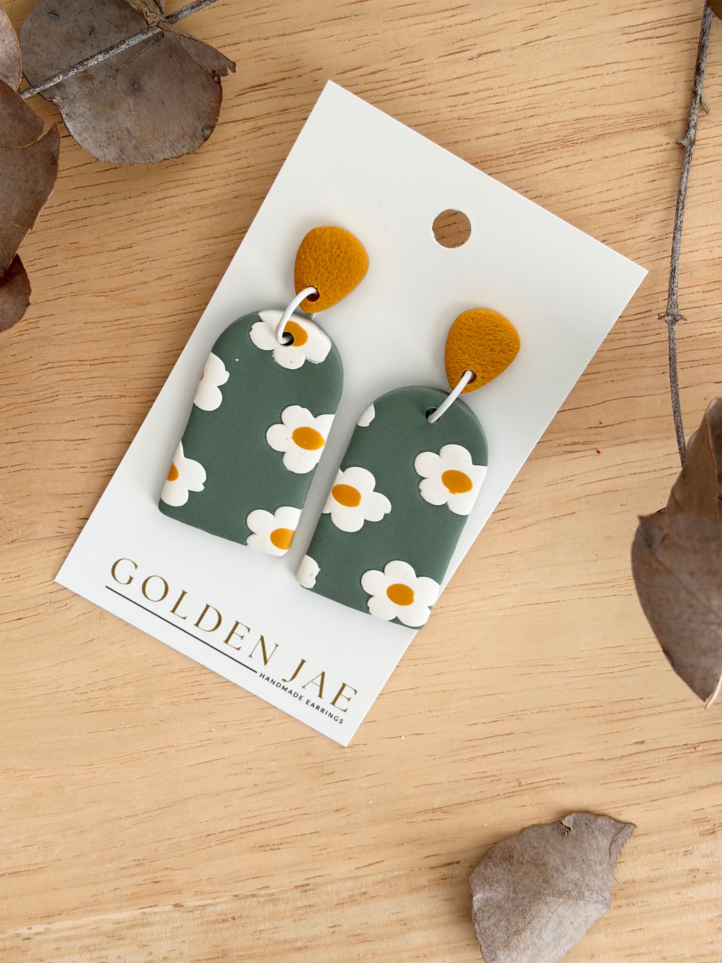Daisy Darling Dangles #04