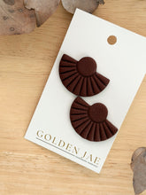 Load image into Gallery viewer, Fan Studs
