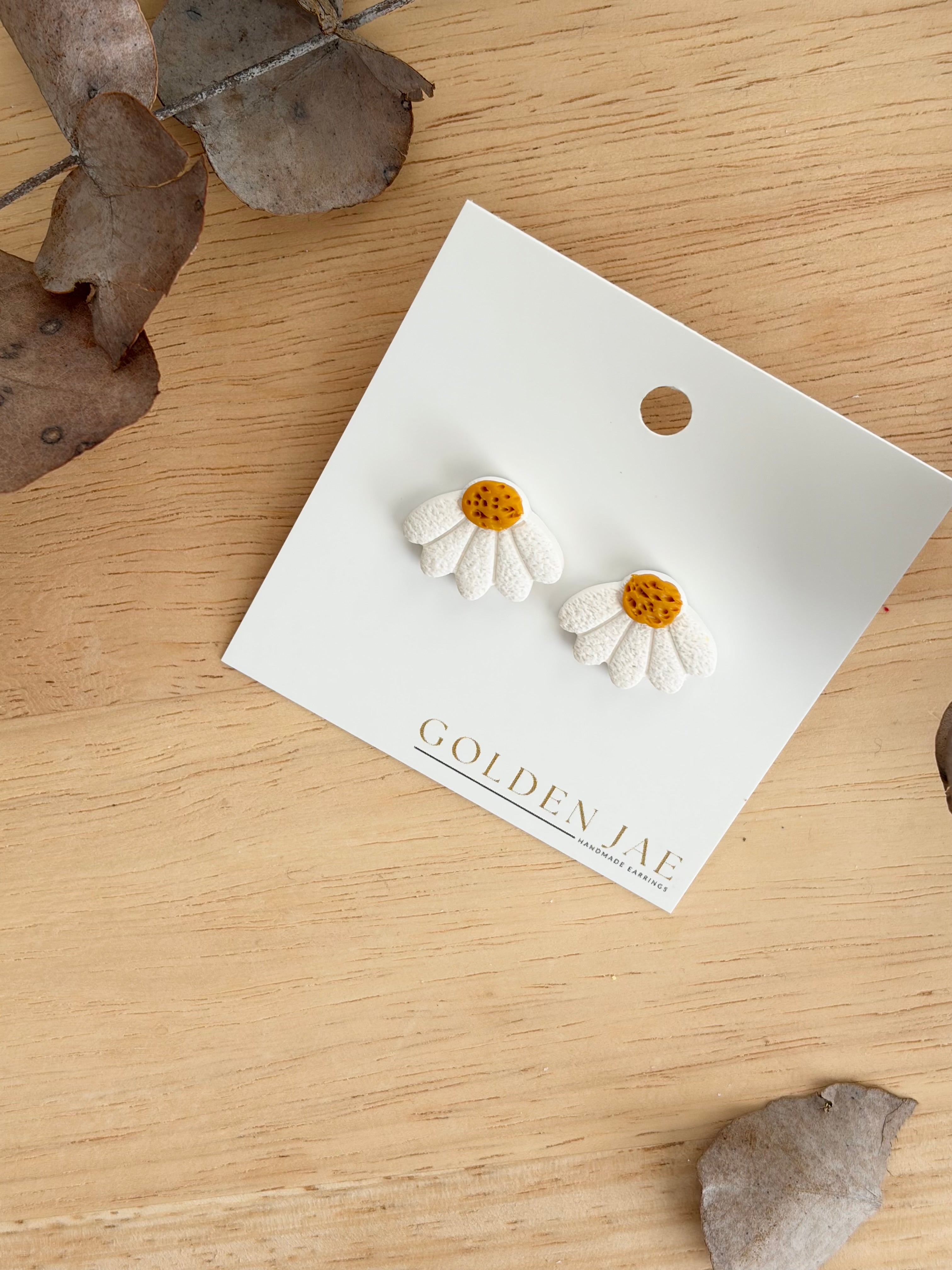 Small Drop Daisy Studs