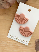 Load image into Gallery viewer, Fan Studs
