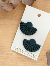 Load image into Gallery viewer, Fan Studs
