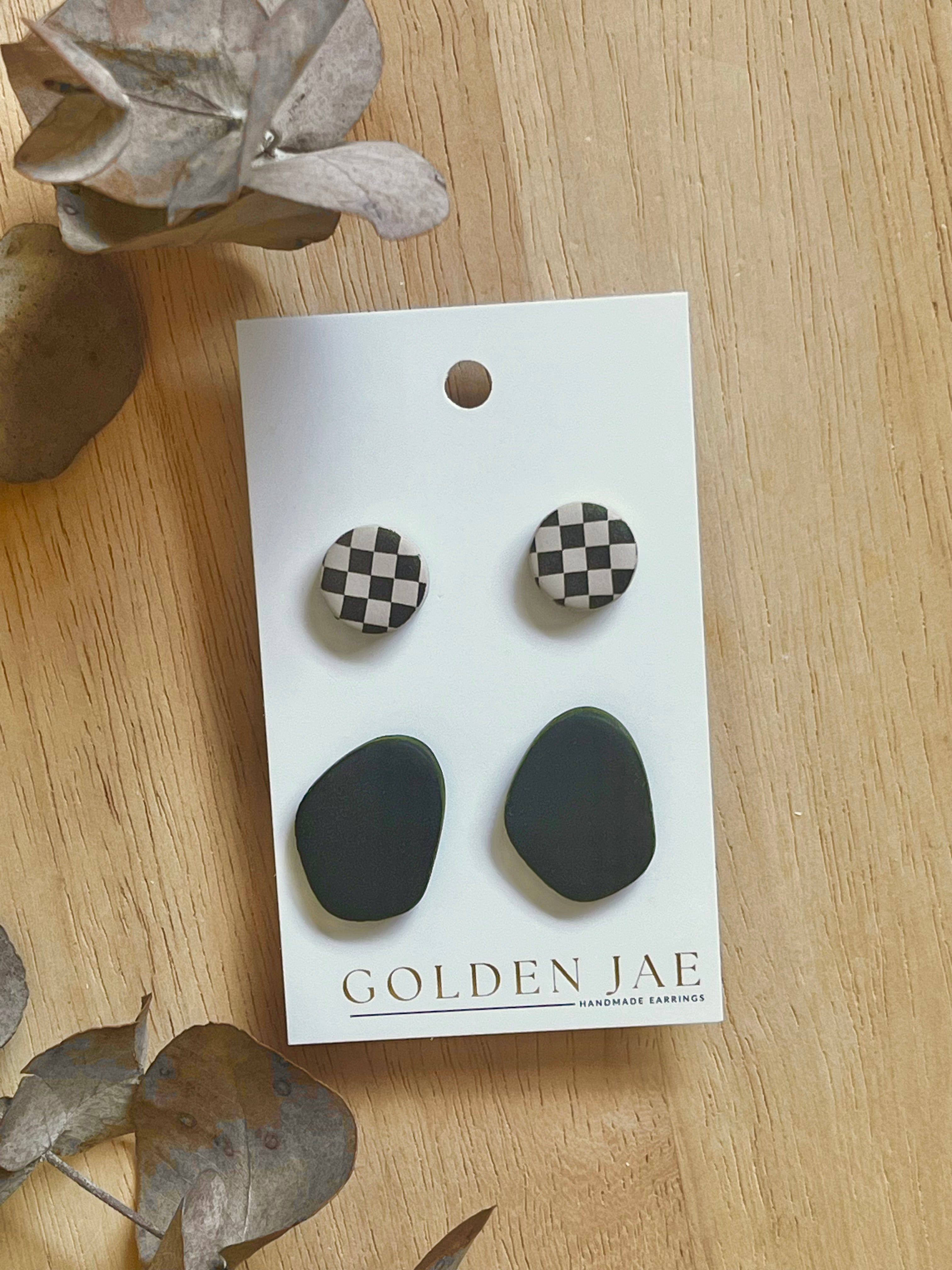 March Double Stud Pack #08