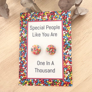 Gift Card & Earrings - 100 & 1000's