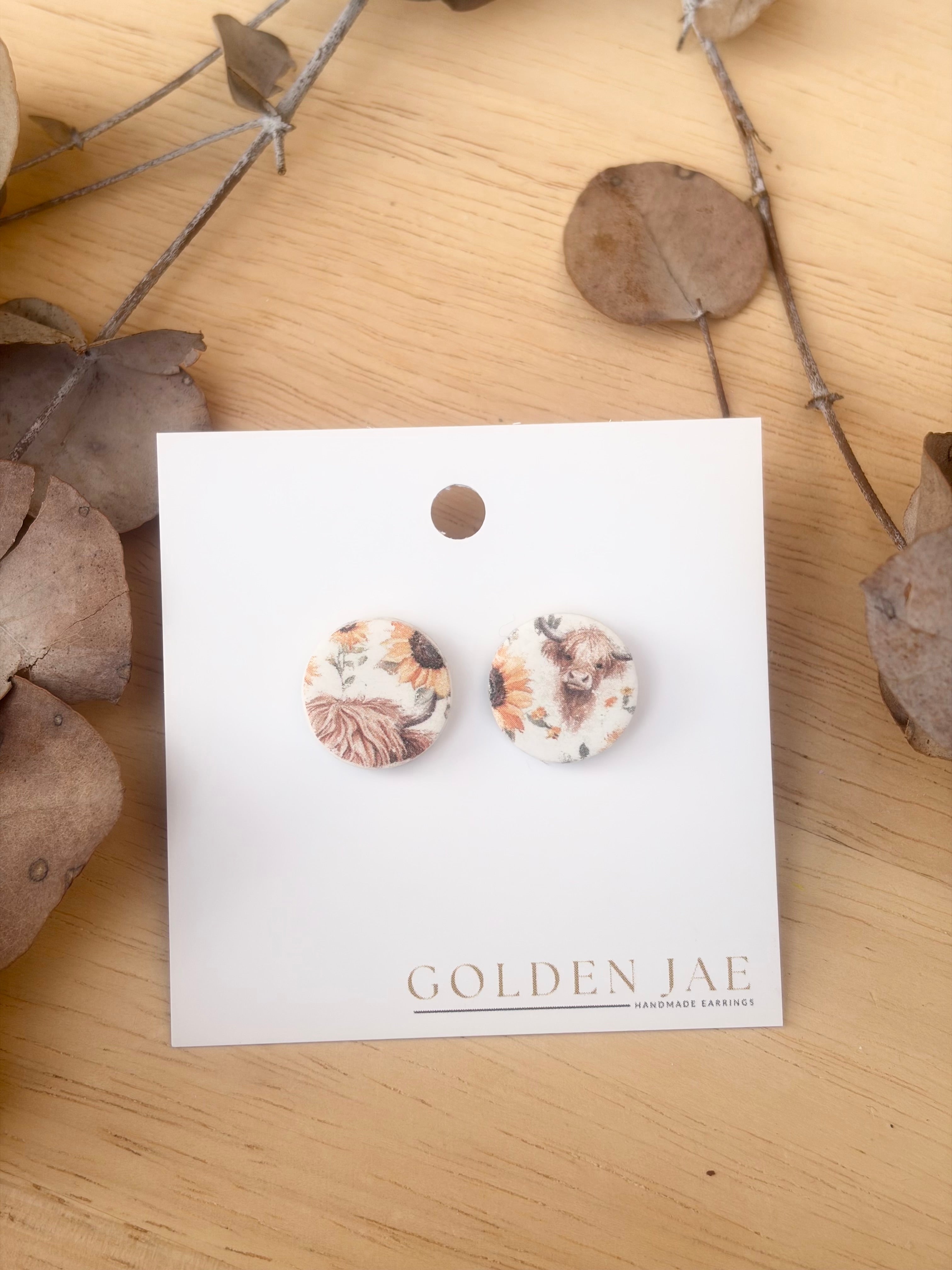 Highland Cow Studs (Mini Circle)