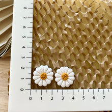 Load image into Gallery viewer, Daisy Studs (Clay)
